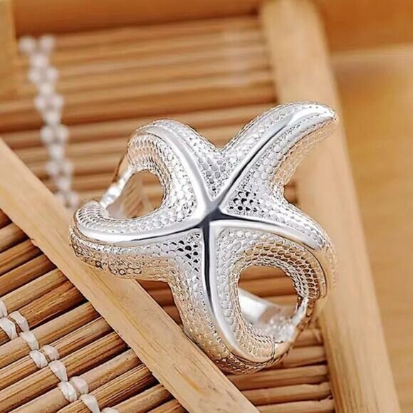 Sterling Silver Starfish Statement Ring - Picture 2 of 5